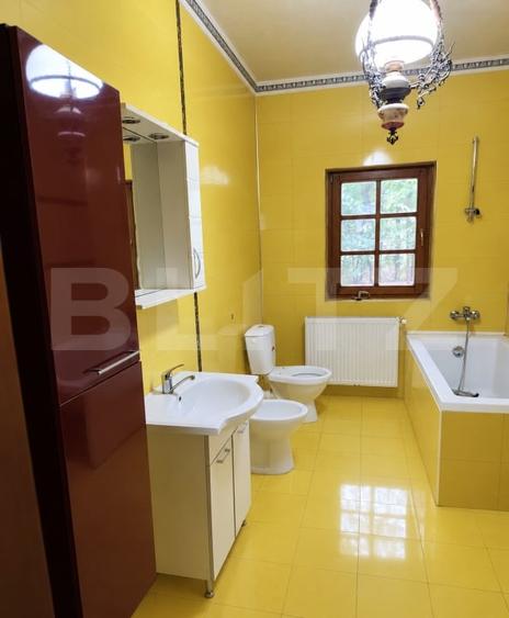 Casă individuală cu 5 camere cu Canalizare în Valea Lupului