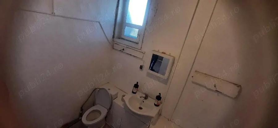 Casă cu 4 camere cu Teren 2800 Mp în Crocna