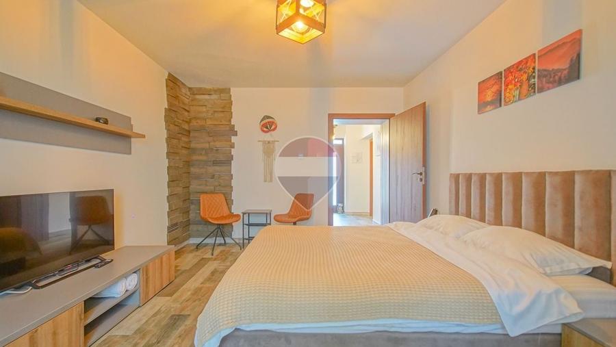 Casă individuală cu 8 camere cu Piscina în Baciu