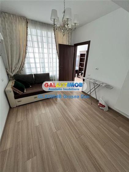 Apartament cu 3 camere decomandat, mobilat în Central