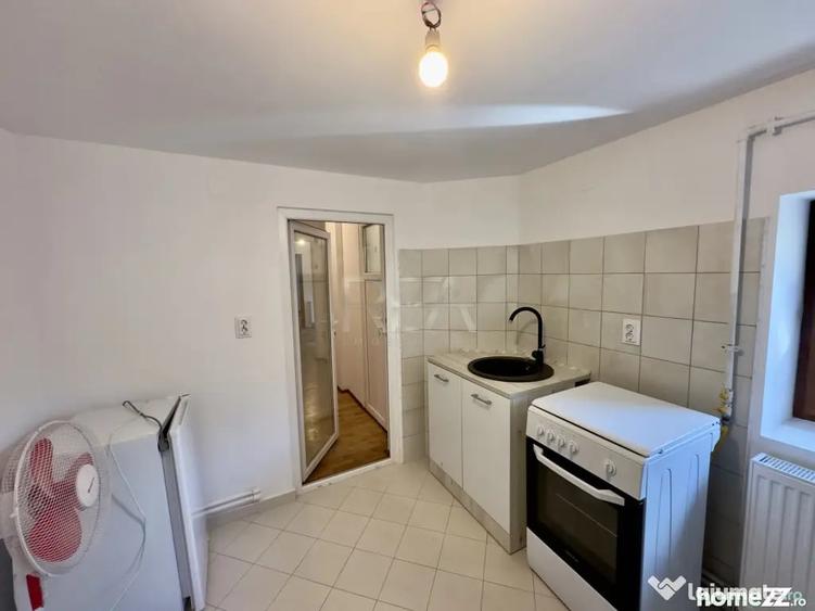 Apartament cu 3 camere decomandat în Capitale