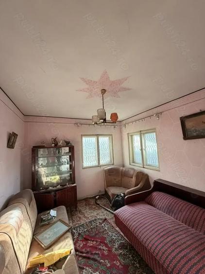 Casă cu 5 camere cu Teren 299 Mp în Central