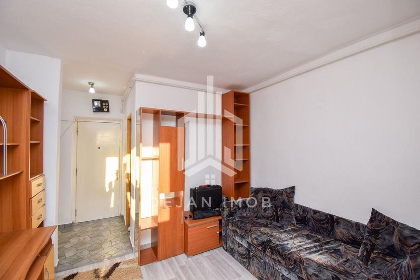 Garsonieră semidecomandată în Sud-Vest