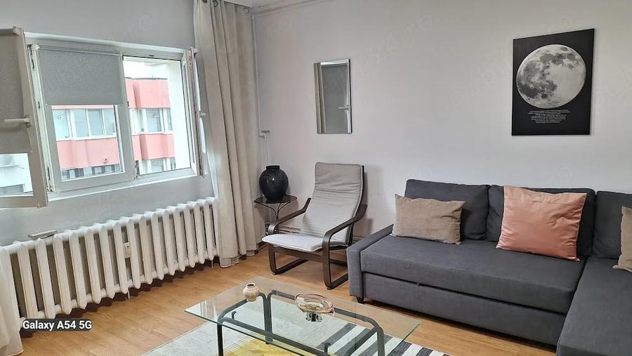 Apartament cu 3 camere decomandat în 13 Septembrie