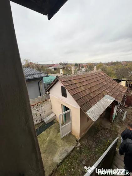 Casă cu 6 camere cu Teren 270 Mp în Central