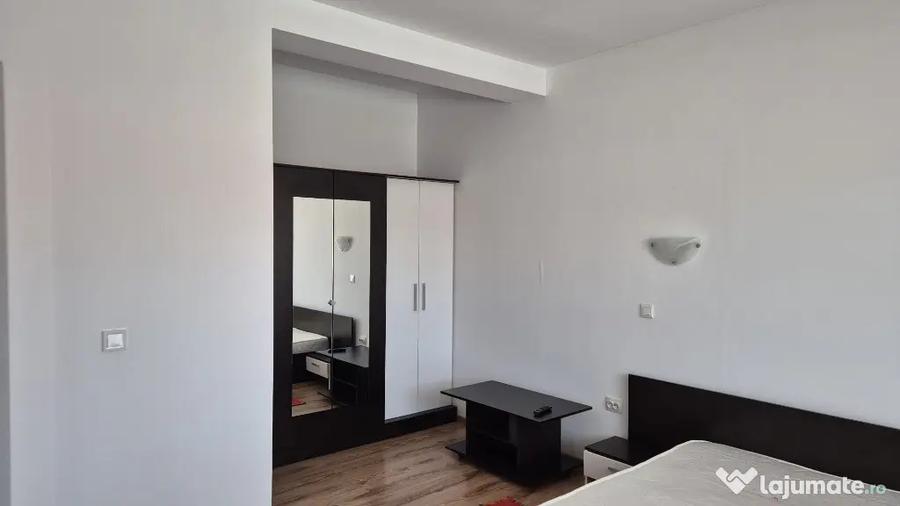 Apartament cu 2 camere semidecomandat în Florești