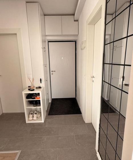 Apartament cu 3 camere semidecomandat, mobilat în Chitila