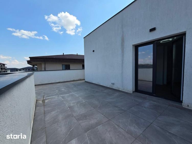 Apartament cu 4 camere decomandat în Fundeni