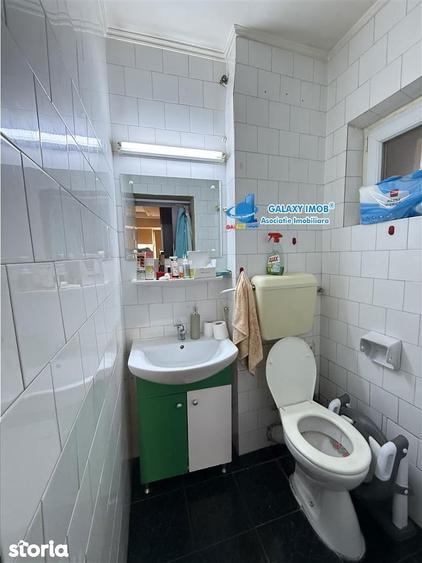 Apartament cu 3 camere decomandat în Rahova