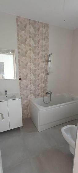 Apartament cu 3 camere decomandat în Găgeni