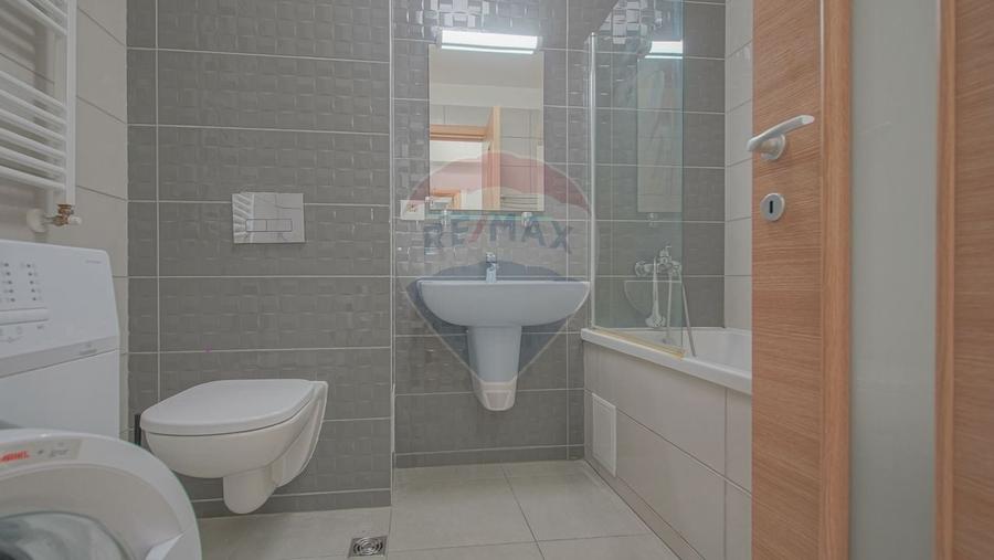 Apartament cu 2 camere decomandat, mobilat în Tractorul
