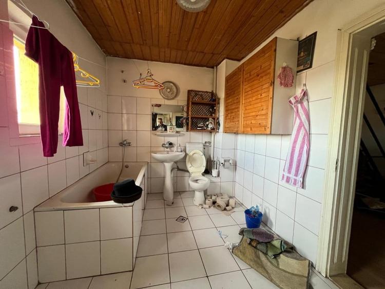 Casă individuală cu 5 camere cu Canalizare în Gheorgheni
