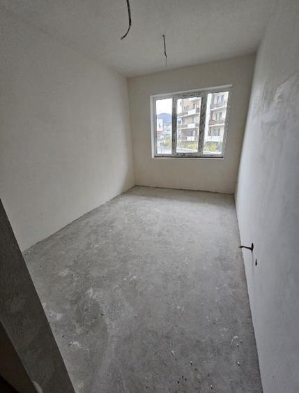 Spațiu comercial, de 200 mp, în Florești