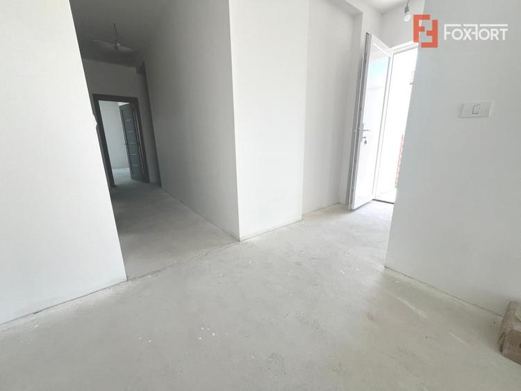 Duplex cu 4 camere cu Canalizare în Moșnița Nouă