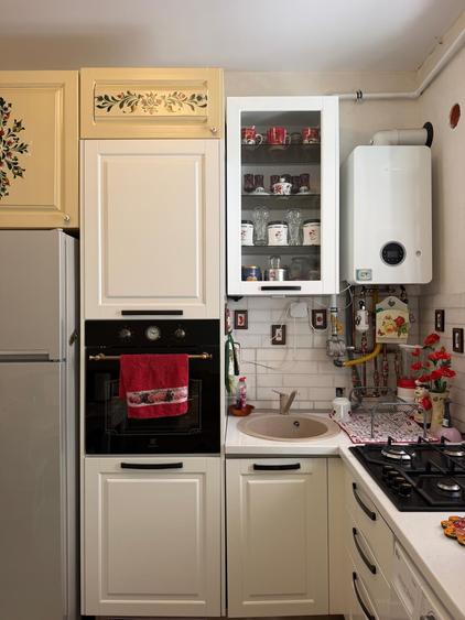Apartament cu 2 camere semidecomandat în Universitate