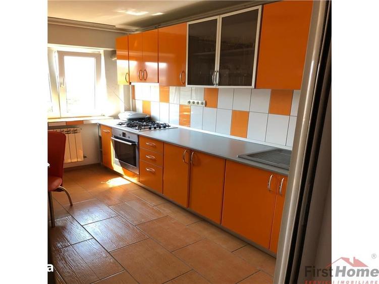 Apartament cu 3 camere decomandat, mobilat în Central