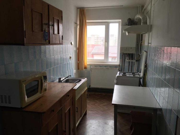 Apartament cu 2 camere decomandat în Ostroveni