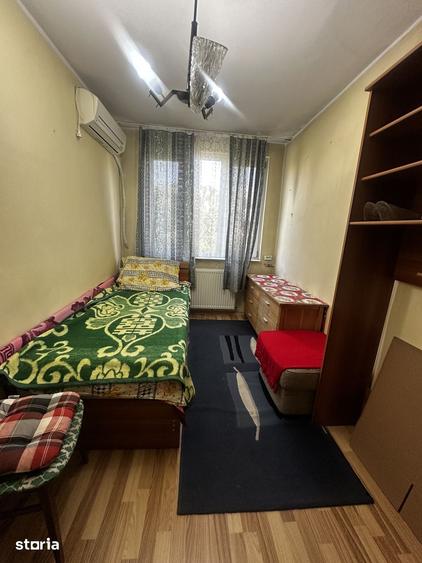 Apartament cu 3 camere în Micro 19