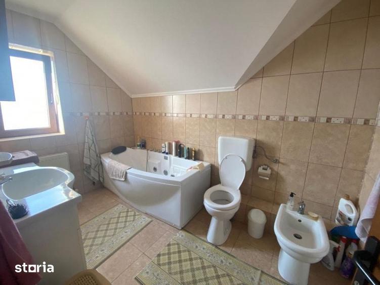 Casă cu 4 camere cu Teren 501 Mp în Sântandrei