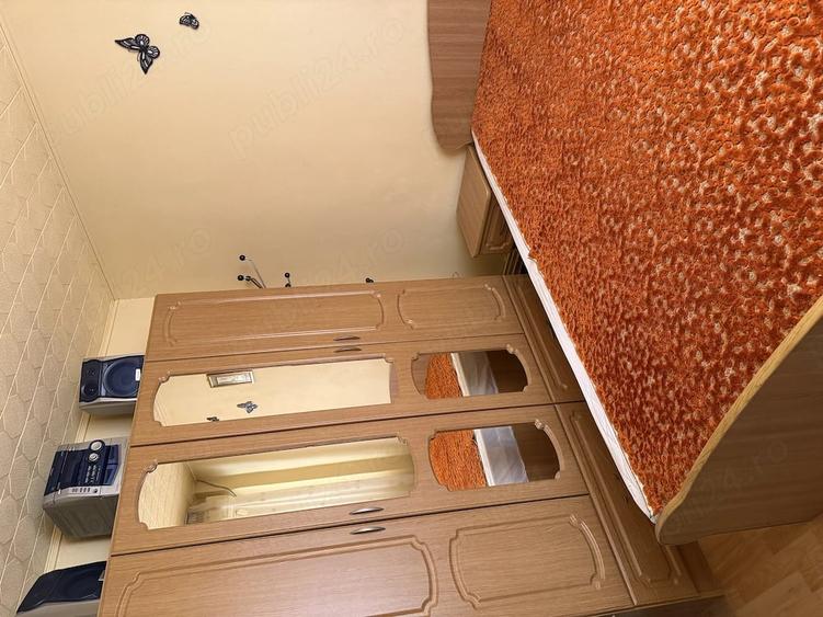 Apartament cu 2 camere decomandat în Micro 11
