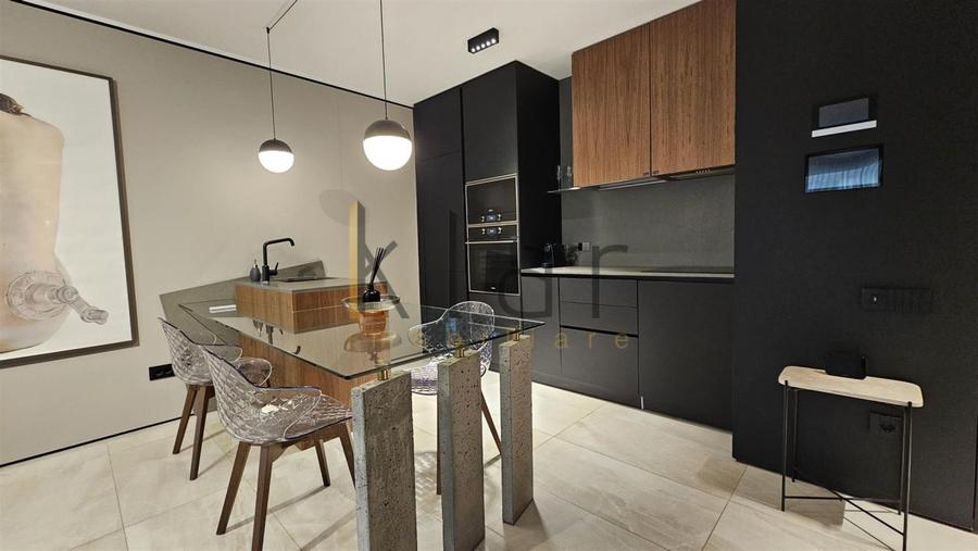 Apartament cu 2 camere semidecomandat, mobilat în Gheorgheni
