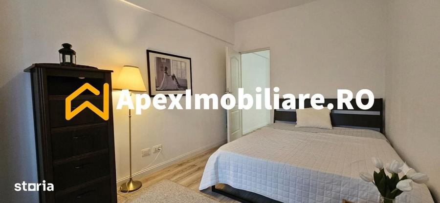 Apartament cu 3 camere semidecomandat în Băneasa