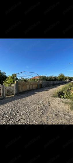 Casă cu Teren 2400 Mp în Corod