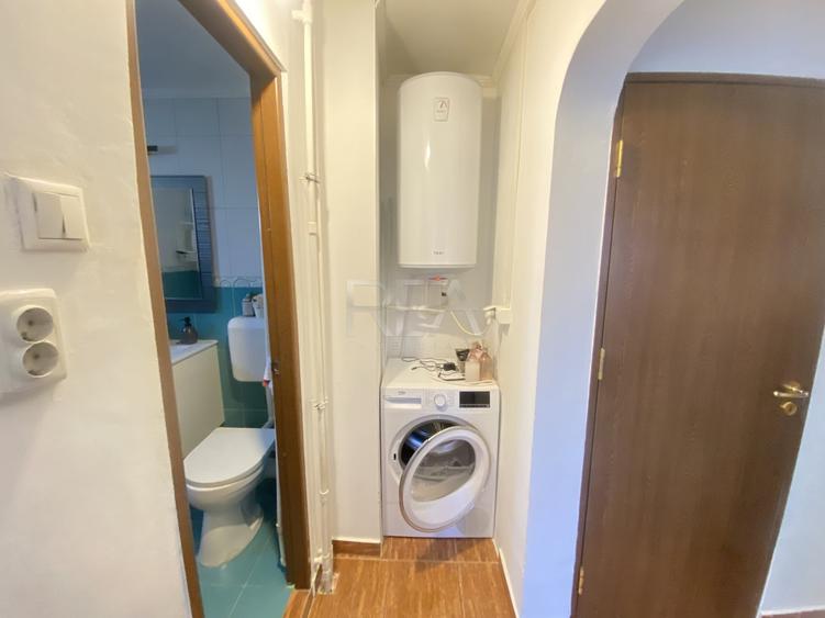 Apartament cu 3 camere decomandat, mobilat în Rahova
