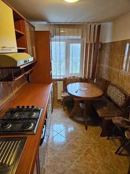 Apartament cu 2 camere decomandat în Autogară
