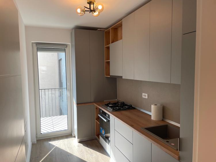 Apartament cu 2 camere decomandat în Theodor Pallady