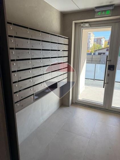 Apartament cu 2 camere decomandat în Hotvon