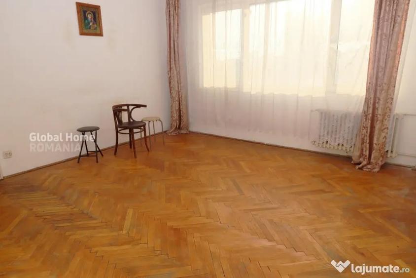 Apartament cu 3 camere semidecomandat în 1 Mai