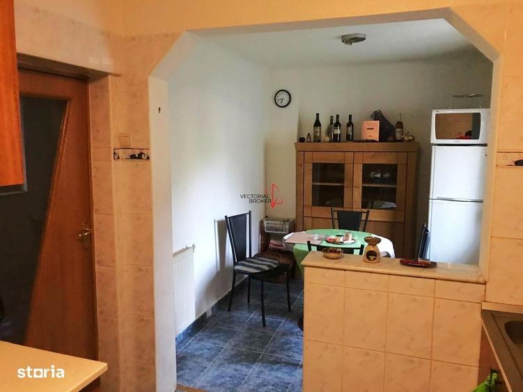 Casă cu 3 camere în Vatra Luminoasă