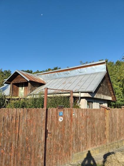 Casă cu 3 camere în Hătcărău