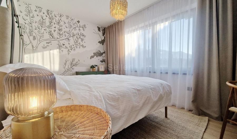 Apartament cu 2 camere semidecomandat, mobilat în Poiana Brașov