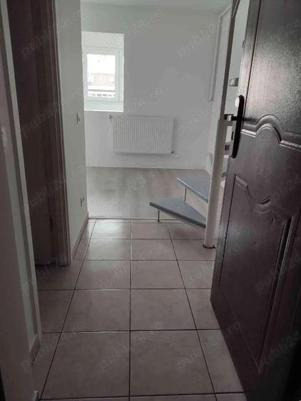 Apartament cu 2 camere semidecomandat în 1 Decembrie 1918