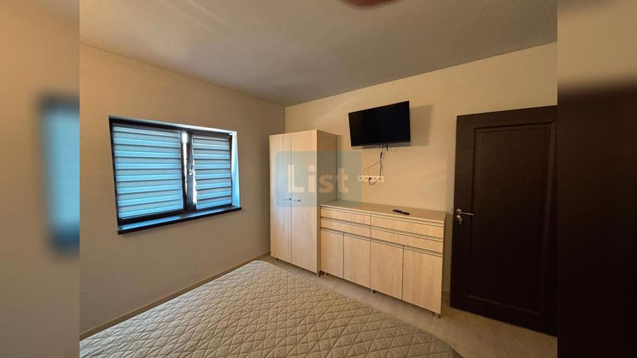 Casă cu 5 camere cu Teren 40 Mp în Central
