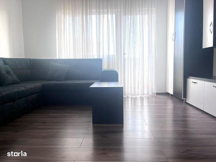 Apartament cu 3 camere decomandat în Micro 4