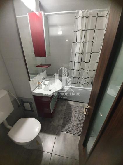 Apartament cu 3 camere decomandat, mobilat în Faleza Nord