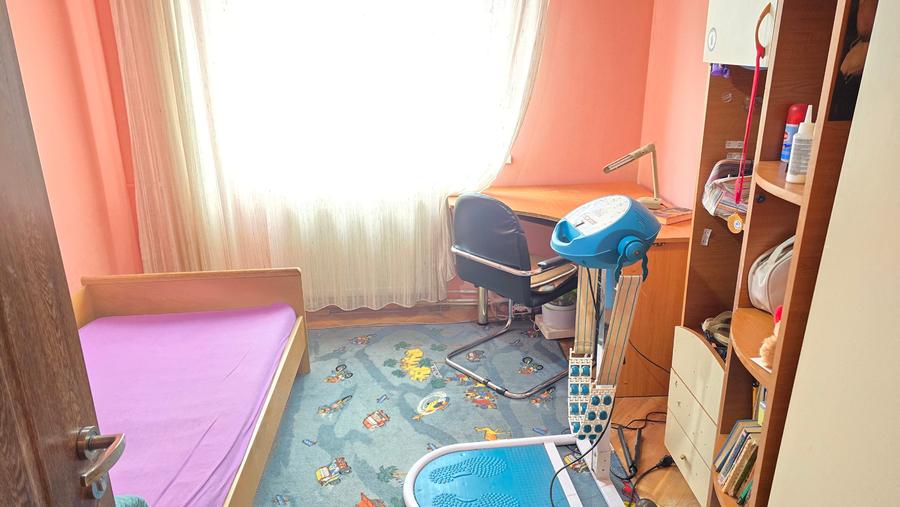Vand apartament cu 4 camere in Deva, Crinilor, et 3, doua bai, balcon - 9