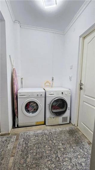 Apartament cu 3 camere decomandat, mobilat în Micro 17