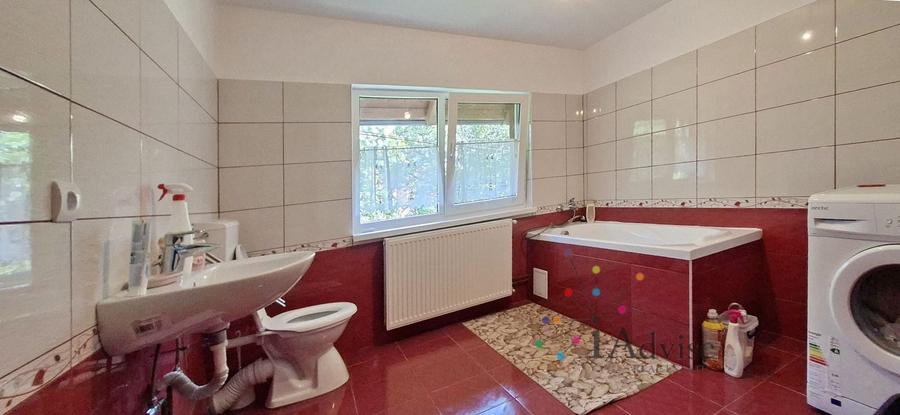 Casă individuală cu 6 camere cu Canalizare în Vulcan