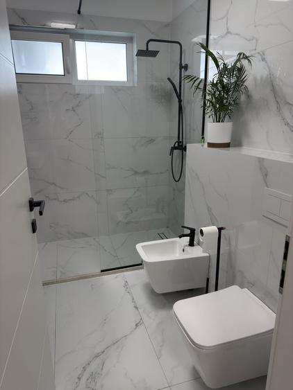 Apartament cu 2 camere decomandat în Exterior Vest