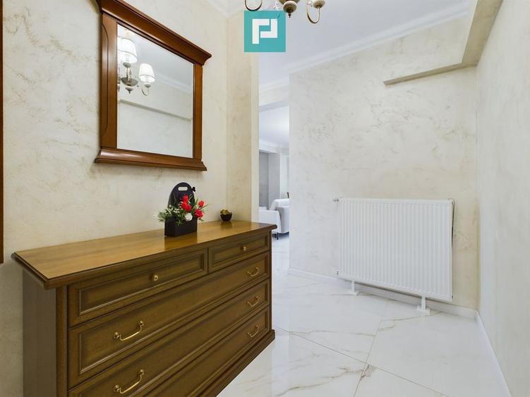 Apartament cu 3 camere decomandat în UTA