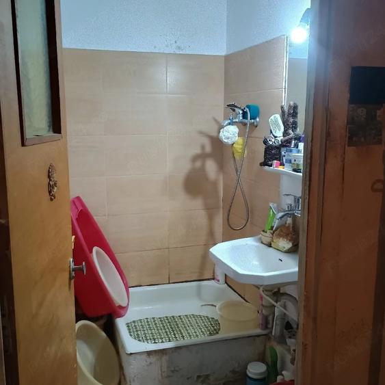Apartament cu 4 camere decomandat în Militari