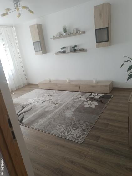 Apartament cu 3 camere decomandat în Sânmartin