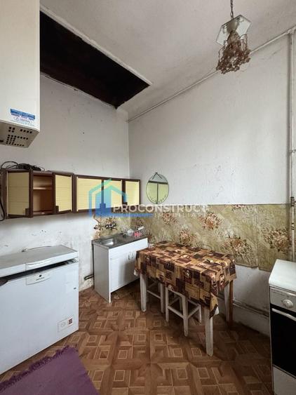 Casă individuală cu 9 camere cu Canalizare în Iosefin