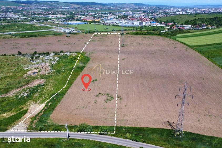 Teren de 15300 mp, în Central