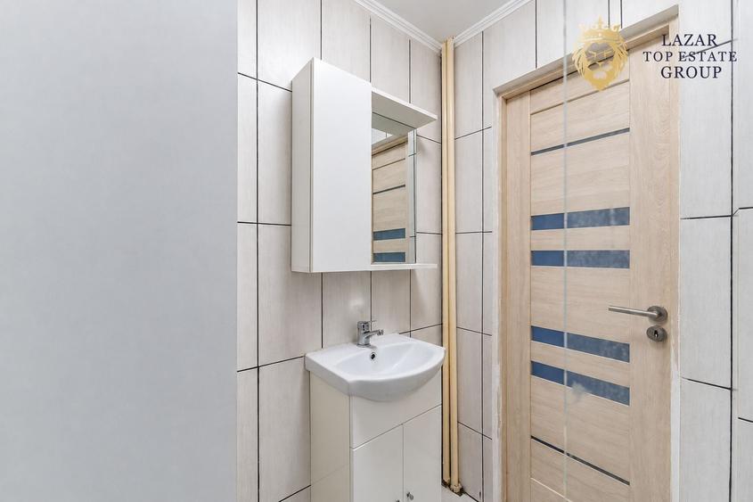 Apartament cu 3 camere semidecomandat, mobilat în Intim