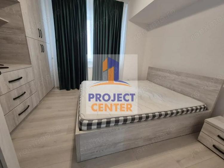 Apartament cu 3 camere decomandat, mobilat în Craiovei